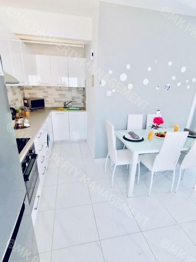 Lysia Sea-View Apartment Larnaka Exterior foto